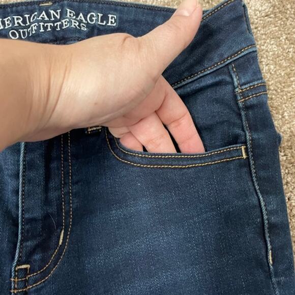 American Eagle Skinny Jegging Dark Wash Jeans Size 2 Long - Picture 10 of 10